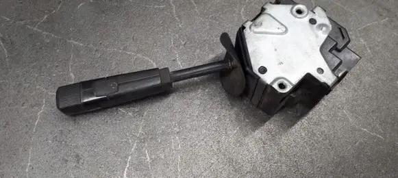 Renault Trafic I Fog light switch 7700779565
