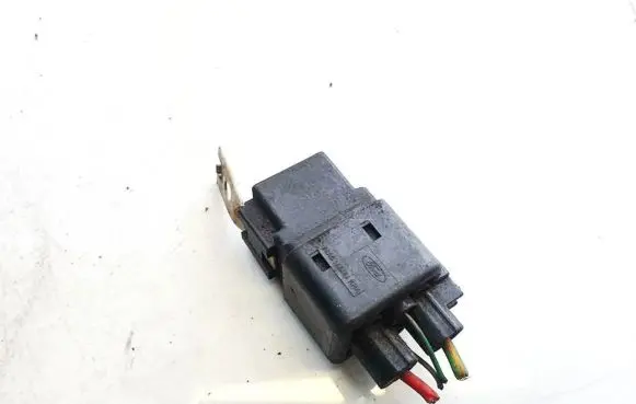 Ford Mondeo Mk III Glow plug pre-heat relay 94vg14n089f1b v23136-j4-x43