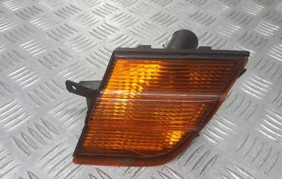 Nissan Micra Front indicator light 89027935