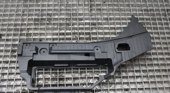 BMW 7 E65 E66 Spare wheel section trim 8236322