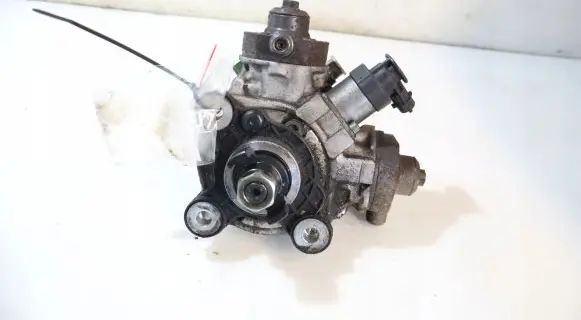 Volvo V60 Fuel injection high pressure pump 0445010618