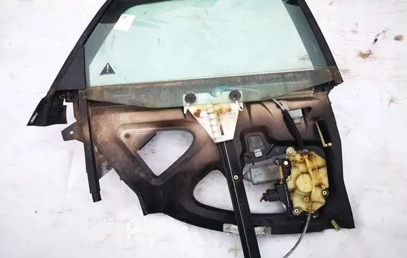Audi A3 S3 8L Rear door window/glass frame 