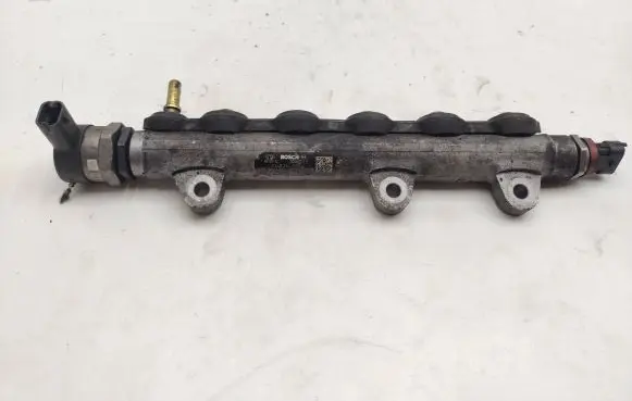 Renault Laguna III Fuel main line pipe 8200842432 0445214155 H8200810223