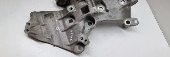 Renault Megane III Generator/alternator bracket 8200669495