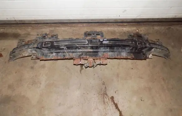Volkswagen Multivan T4 Front bumper support beam