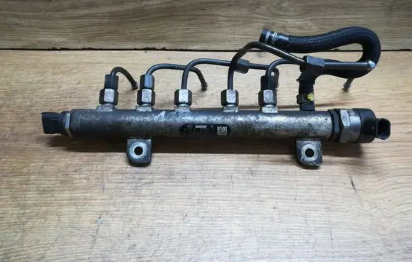 Opel Vectra C Fuel main line pipe 0445214056 003833L5
