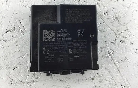 Chevrolet Camaro Keyless (KESSY) go control unit/module 13599065