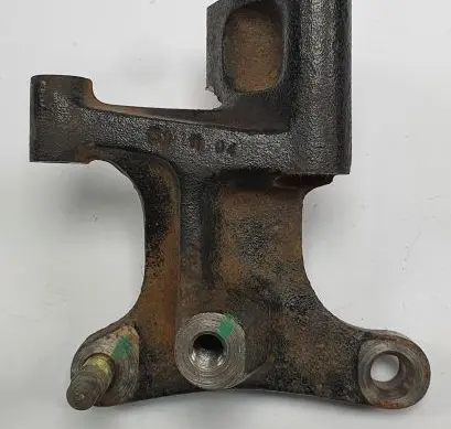 Nissan Primera Engine mount bracket 11231-BM500