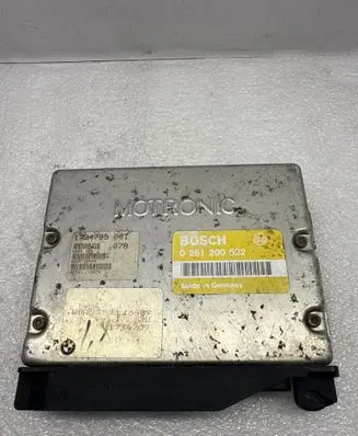 BMW 3 E36 Engine control unit/module 0261200522