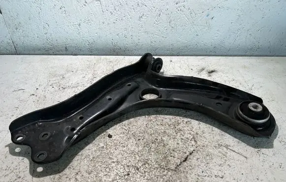 Audi A1 Front lower control arm/wishbone 6R0407152F