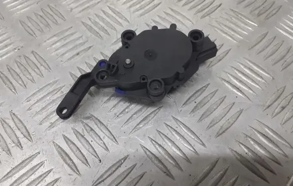 Opel Omega B2 Central body control module 090512501
