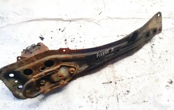 Toyota Corolla Verso AR10 Front subframe