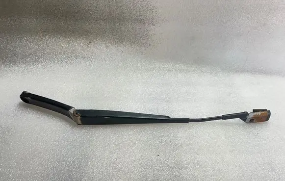 Volkswagen PASSAT B6 Front wiper blade arm 3C1955409C