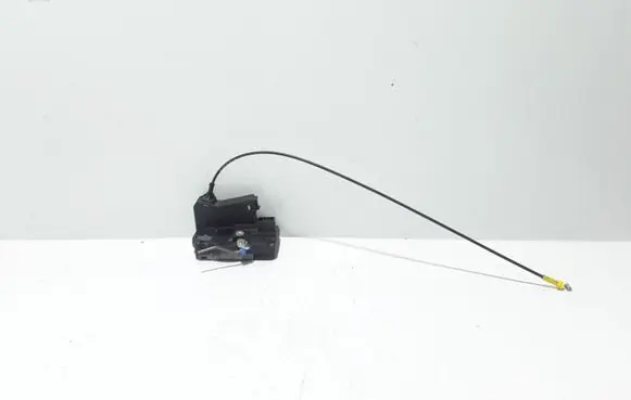 Renault Trafic II (X83) Front door lock 8200008247