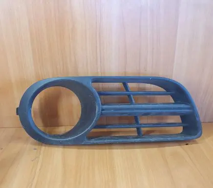 Skoda Fabia Mk1 (6Y) Front bumper lower grill 6Y0853666F