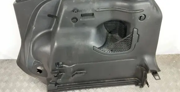 Jeep Renegade Trunk/boot lower side trim panel 735624855