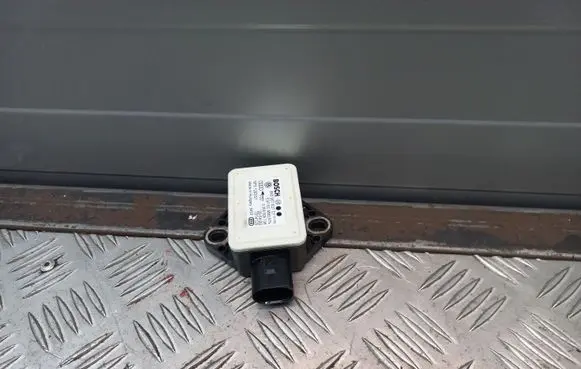 Audi Q5 SQ5 ESP acceleration yaw rate sensor 8K0907637 8K0907637C