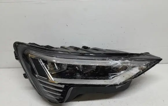 Audi e-tron Headlight/headlamp 4KE941040