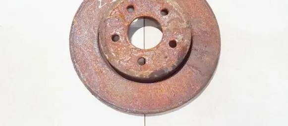 Ford Mondeo Mk III Rear brake disc neventiliuojamas