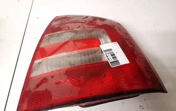Skoda Octavia Mk2 (1Z) Rear/tail lights 4shx13450aa 4shx-13450-aa