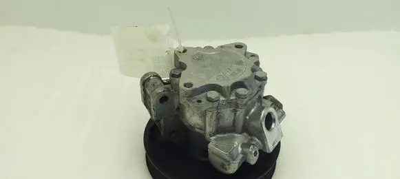 Mercedes-Benz C W204 Power steering pump 7692900530 7691332154