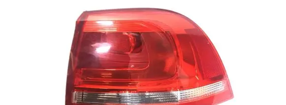 Volkswagen Touareg II Rear/tail lights 7P6945096F