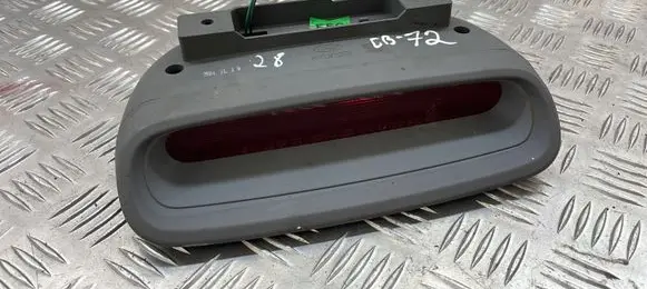 Hyundai Santa Fe Third/center stoplight 92750260
