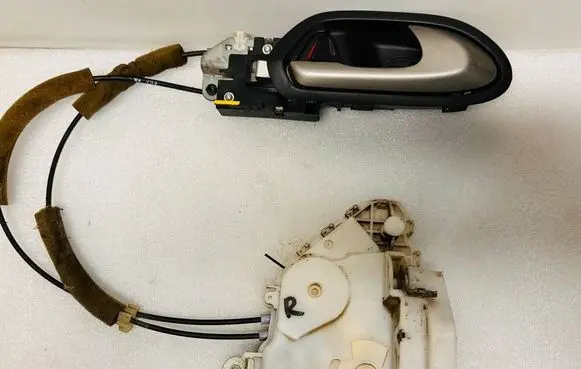 Honda Civic Front door lock (next to the handle) 
