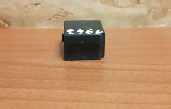 Mercedes-Benz E W211 Other relay 4RA00781300 0025421119