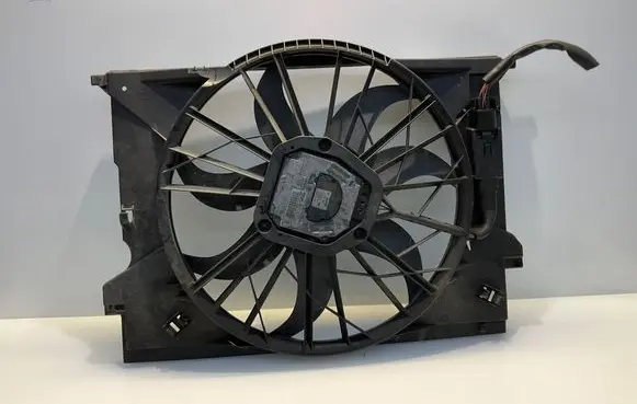 Mercedes-Benz CLS C219 Electric radiator cooling fan A2115050555 A2115001693 2115050555