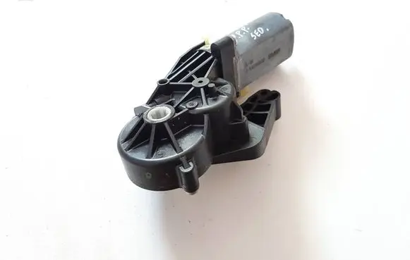 Mercedes-Benz E W212 Seat adjustment motor 0390203367 825843714