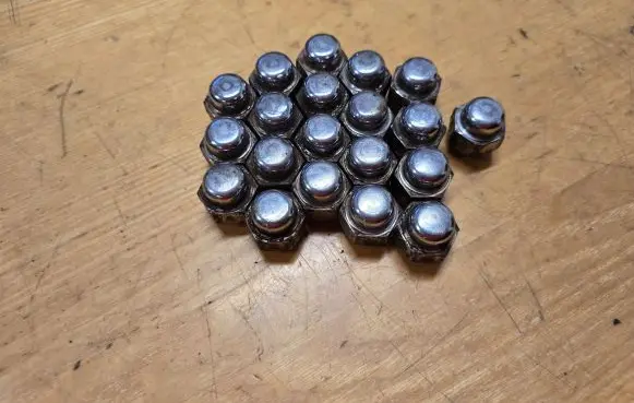 Mazda CX-7 Nuts/bolts 