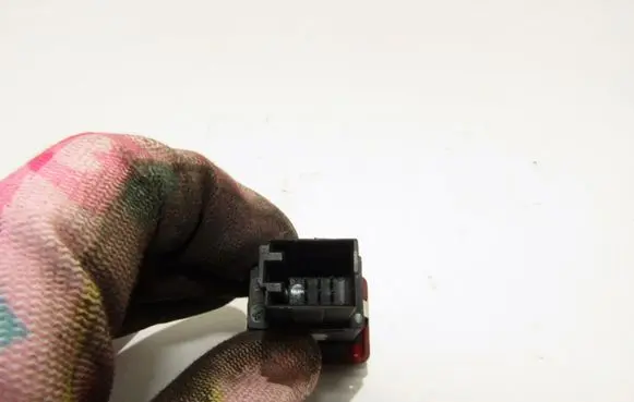 Audi A4 S4 B6 8E 8H Hazard light switch 8e0941509
