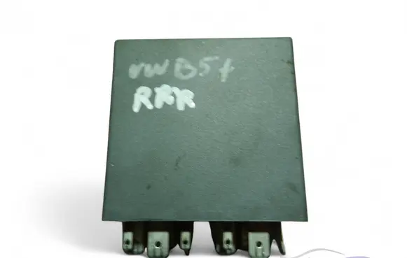 Volkswagen PASSAT B5.5 Other relay 1J0955531