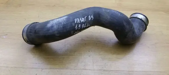 Volkswagen PASSAT B5.5 Intercooler hose/pipe 3E0145834