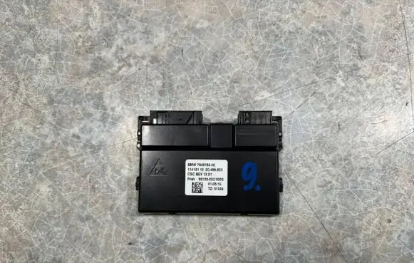 BMW i3 Battery control module 7648785 901250220005 20468623