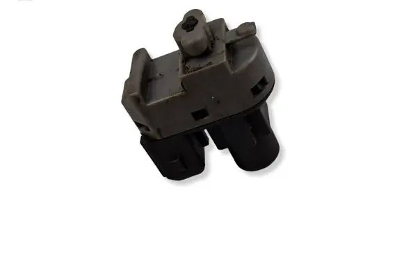 Ford Mondeo Mk III Brake pedal sensor switch 1S7T13480AA