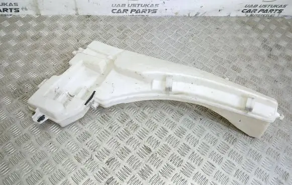 BMW X5 E70 Windshield washer fluid reservoir/tank 7161476