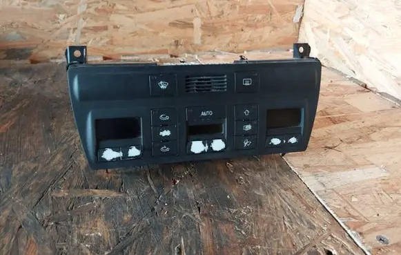 Audi A6 S6 C5 4B Climate control unit 4B0820043AJ 5HB00760454 0105H015