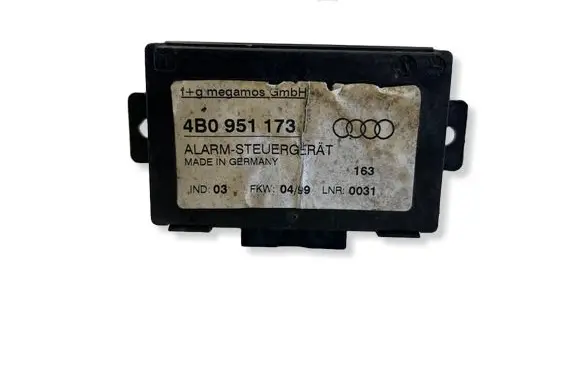Audi A6 S6 C5 4B Alarm control unit/module 4B0951173