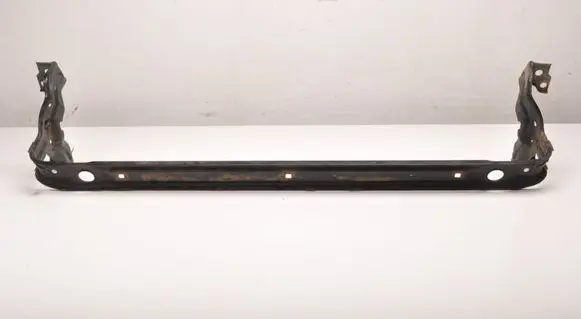 Volvo V40 Bottom radiator support slam panel 