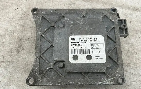 Opel Zafira A Engine control unit/module 55571558 5WK9464