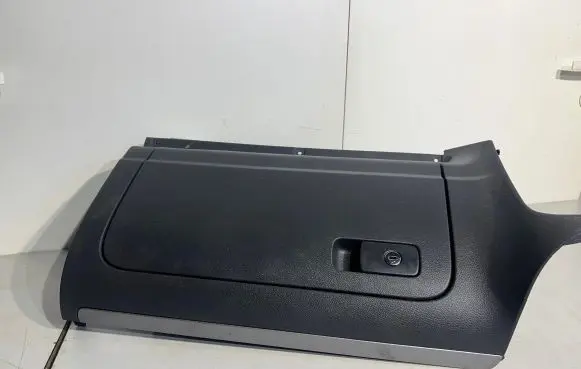 Volkswagen Golf V Glove box 1K1857290 P0101120