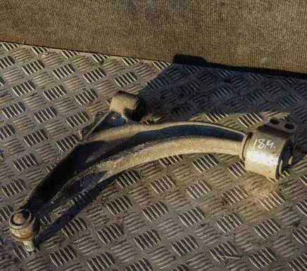 Opel Astra J Front lower control arm/wishbone