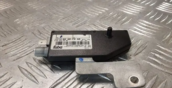Mercedes-Benz ML W163 Aerial antenna amplifier A1638200089