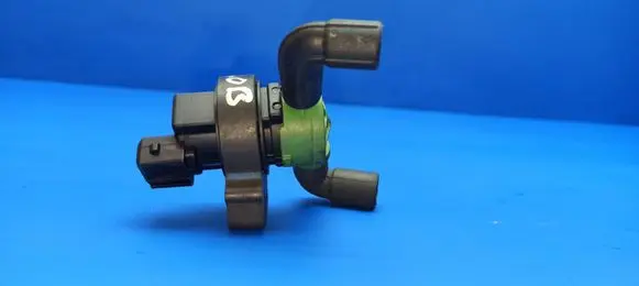 Mercedes-Benz C W203 Vacuum valve 0004703293