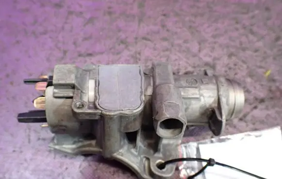 Ford Galaxy Ignition lock 4B0905851B