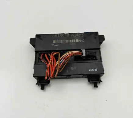 Mercedes-Benz SLK R171 Convertible roof control unit A1718203326