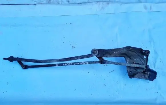 Renault Megane I Front wiper linkage and motor