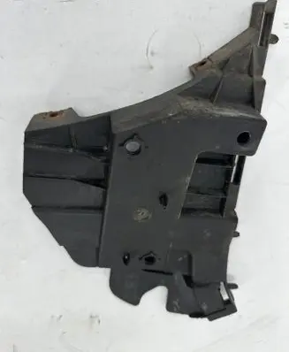 Volvo S80 Front bumper mounting bracket 31265344
